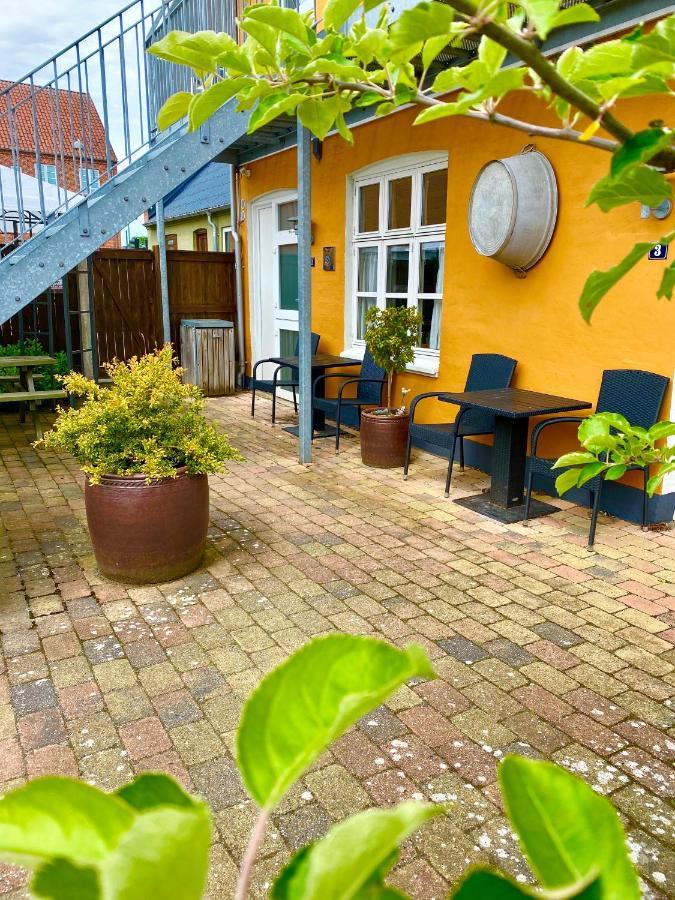 Bed and Breakfast Oasen Выборг Экстерьер фото